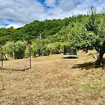 Villa Casale In Collina Immerso Nel Con Piscina E Ampio Giardino