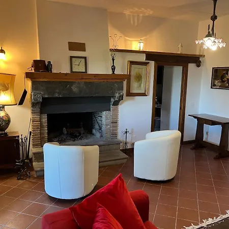 Villa Casale In Collina Immerso Nel Con Piscina E Ampio Giardino